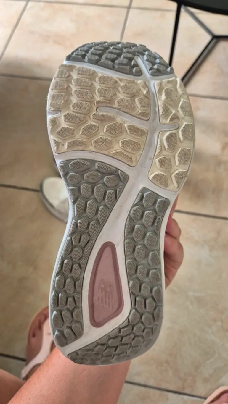 New Balance Fresh Foam 680v7 bike d'occasion — image 6 sur 6