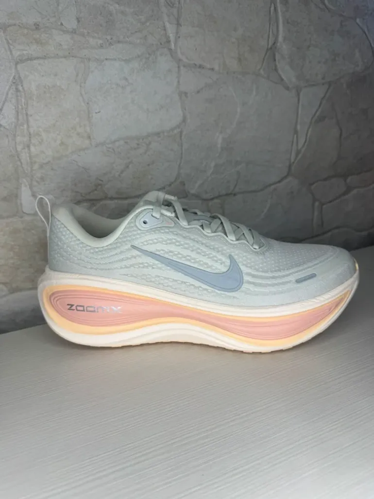 Použité Nike Vomero Plus bike — obrázek 3 z 4