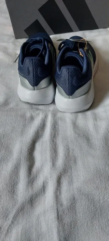 Brugt Adidas Runfalcon 3.0 bike — billede 3 af 11