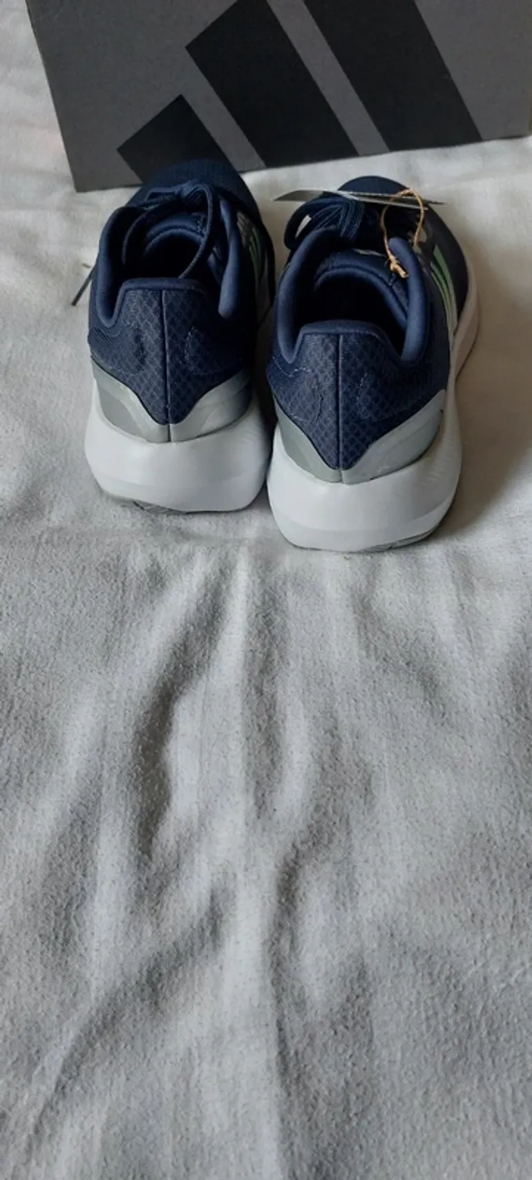 Brugt Adidas Runfalcon 3.0 bike — billede 3 af 11