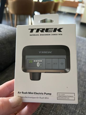 Tweedehands Trek air rush mini electric pump bike — afbeelding 1 van 3