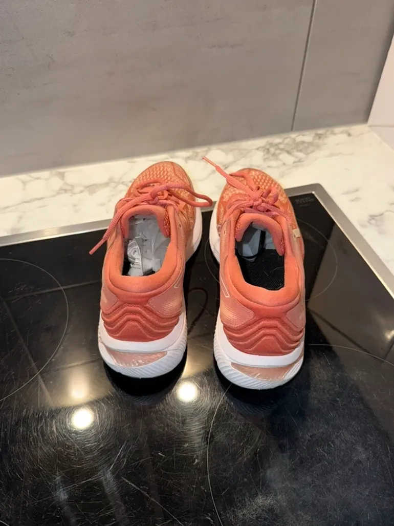 Used Asics Gel Glorify 5 bike — image 3 of 6