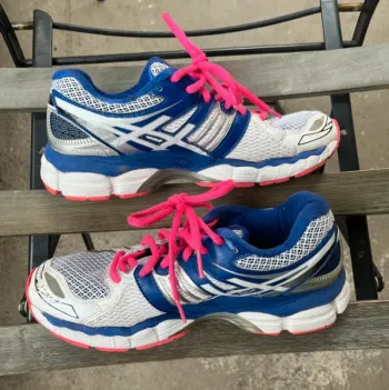 Used Asics Gel-Nimbus 15 Running Shoes