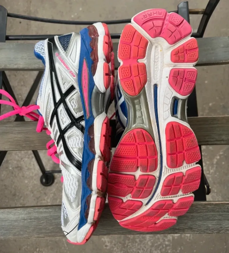 Käytetty Asics Gel-Nimbus 15 bike — kuva 3 / 5