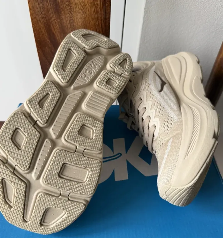 Tweedehands Hoka Bondi 9 bike — afbeelding 3 van 5