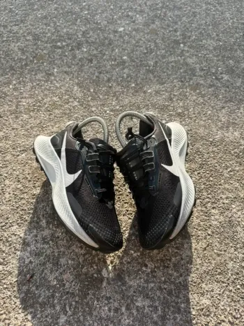 Used Pegasus Trail 3 Running Shoes