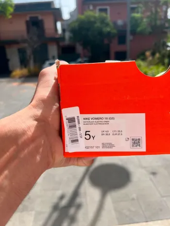 Gebrauchtes Nike Vomero 18 bike — Bild 8 von 8