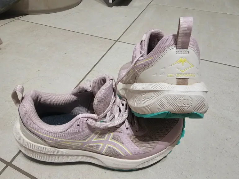 Used Asics Gel Sonoma 8 bike — image 3 of 3