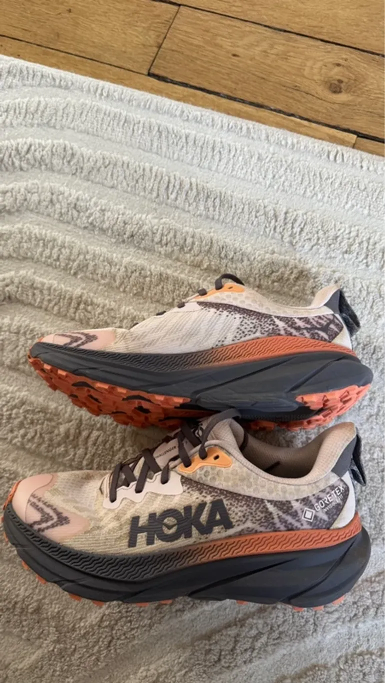 Used Hoka Trail Gore-Tex bike — image 3 of 4