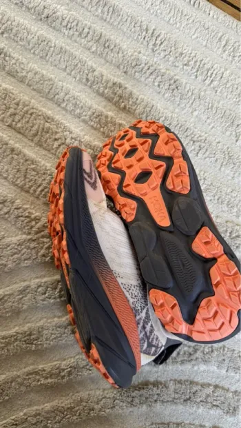 Used Hoka Trail Gore-Tex bike — image 2 of 4