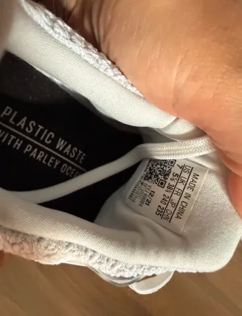 Gebrauchtes Adidas Ultraboost bike — Bild 3 von 3