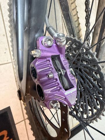 Used Hope tech3v4 2025 bike — image 2 of 6