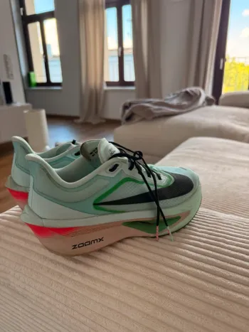 Ideal Zoom Fly 6 Running Shoes usato
