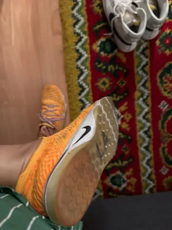 Used Orange Nike LA bike — image 3 of 6