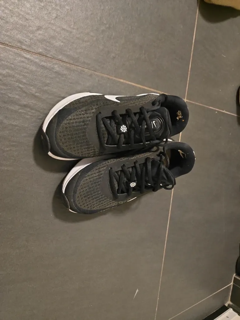 Gebrauchtes Nike schoenen maat 38 bike — Bild 2 von 3