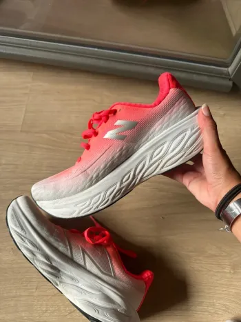 Käytetty New Balance 1080 Running Shoes