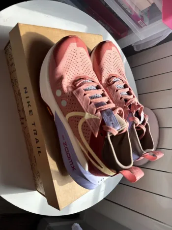 Nike ZoomX Zegama Trail 2 bike d'occasion — image 4 sur 13