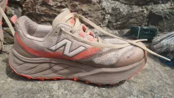 Used New Balance Hierro bike — image 2 of 4