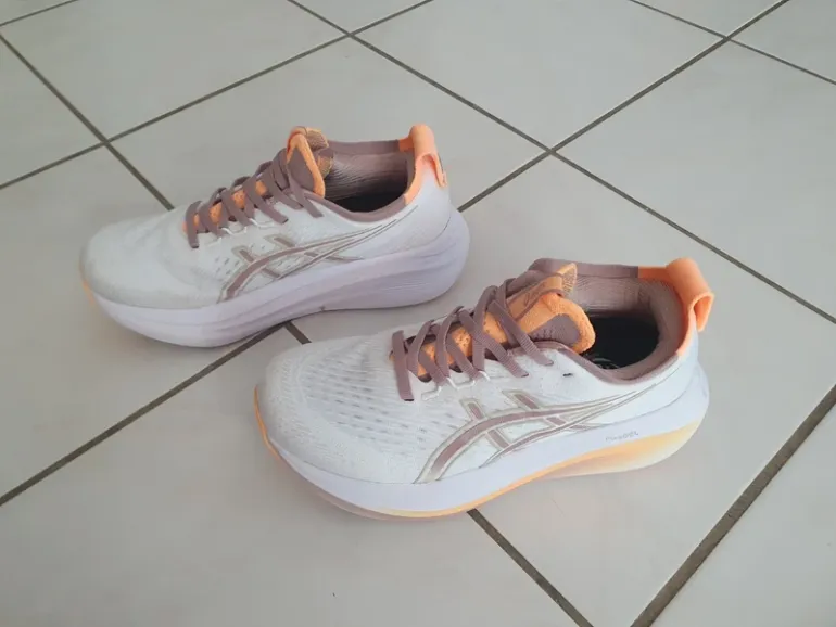 Asics Gel Nimbus 27 bike d'occasion — image 7 sur 8