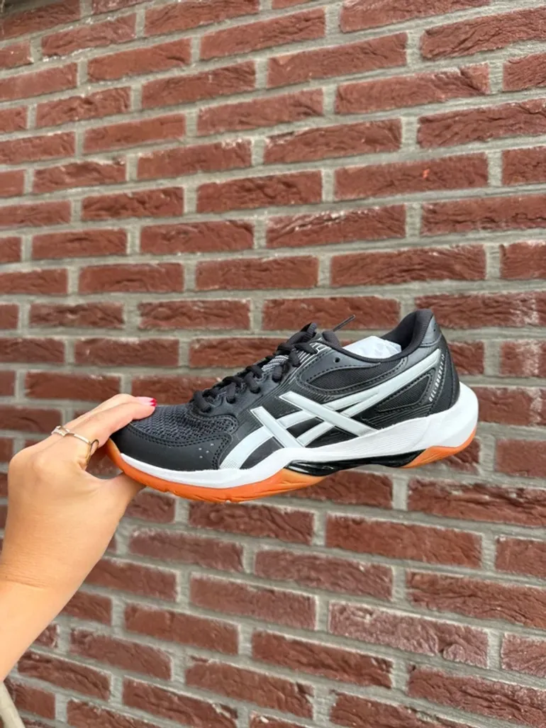 Asics Baskets Pointure 38 bike d'occasion — image 5 sur 6