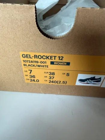 Asics Baskets Pointure 38 bike d'occasion — image 6 sur 6