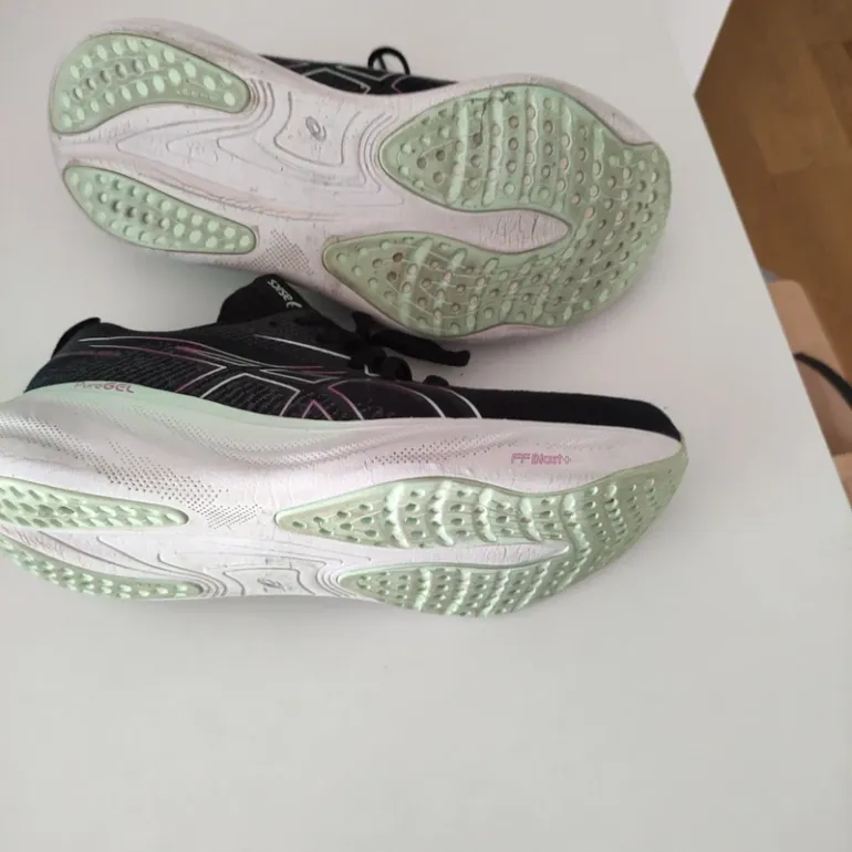 Used Asics ziruss 8 bike — image 4 of 4