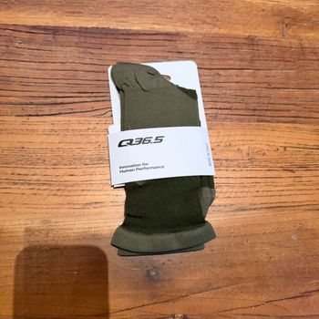 Used Q36.5 Clima Socks Kaki 40-43// NEW!! 50% OFF!! 2026 Cycling Clothing