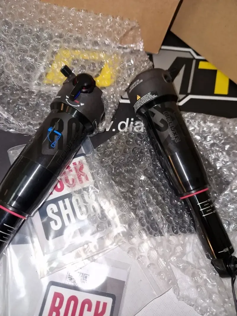 Used Rock Shox RockShox Deluxe Select+ DebonAir 205x60mm 2026 Rear Suspension