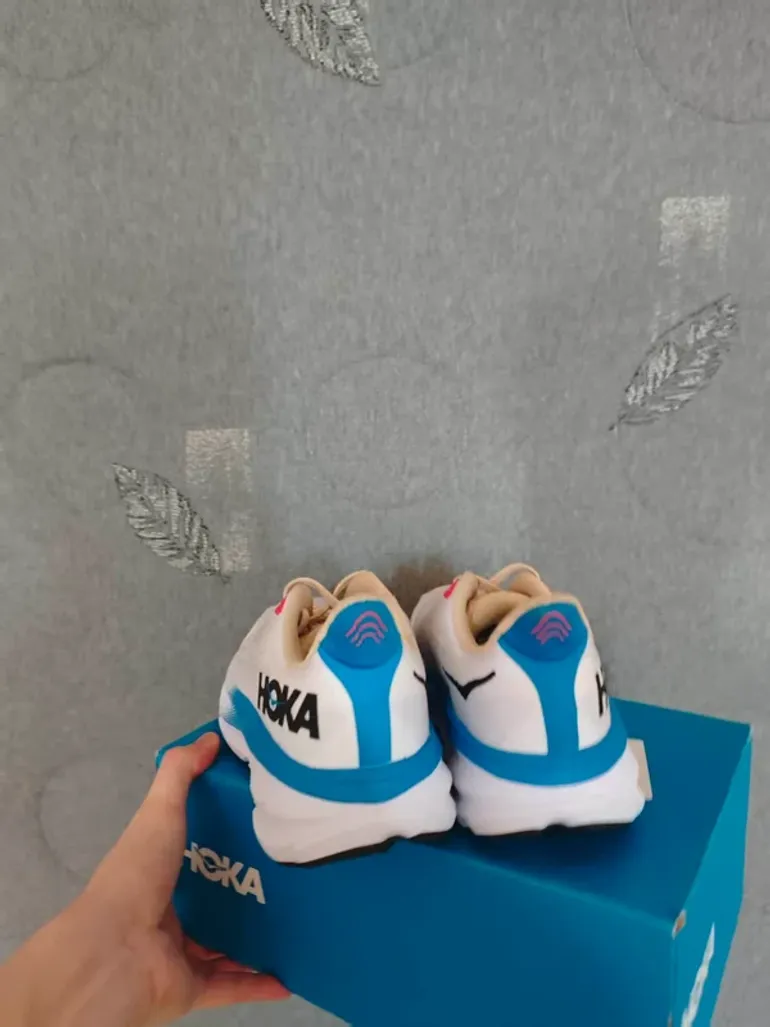Used Hoka Shoes size 43 bike — image 3 of 6
