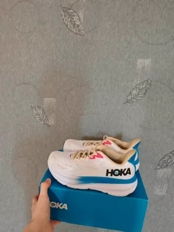 Used Hoka Shoes size 43 Running Shoes