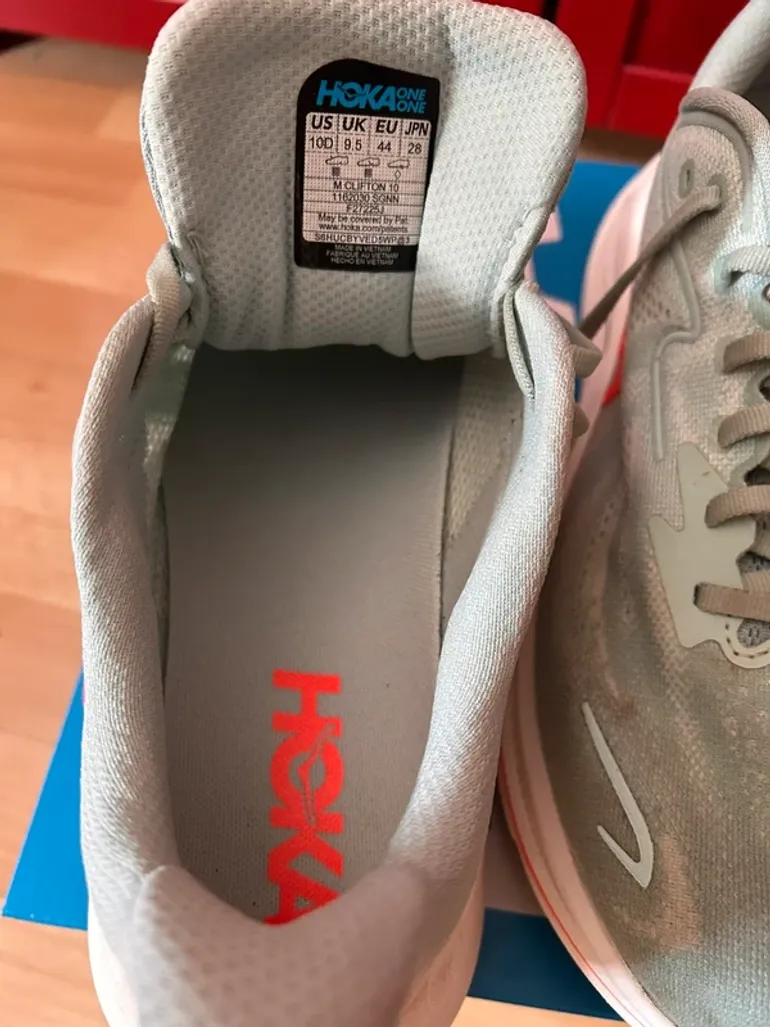Used Hoka Clifton 10 bike — image 3 of 3