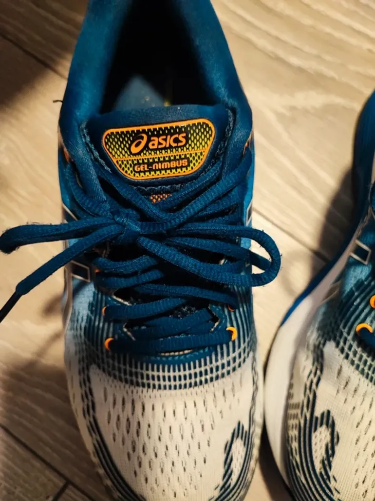 Used Asics Gel-Nimbus 21 bike — image 4 of 8