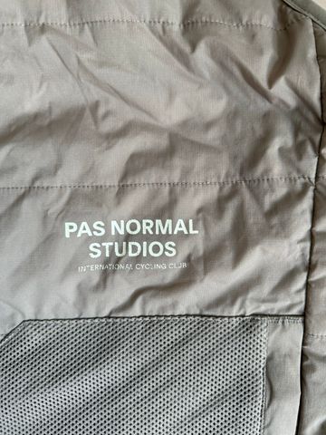 Brugt Pas Normal Studios Off-Race Thermal Gilet bike — billede 10 af 10