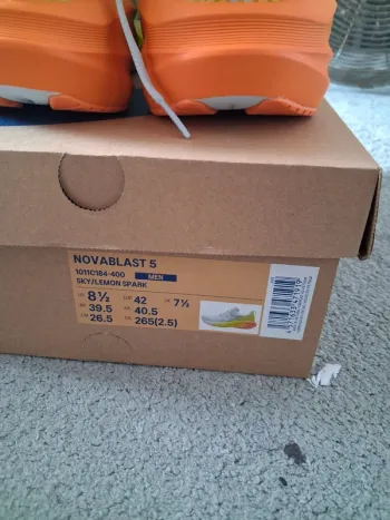 Used Asics Novablast 5 bike — image 9 of 10
