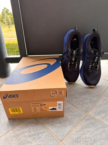 Used Asics Novablast 5 bike — image 6 of 7