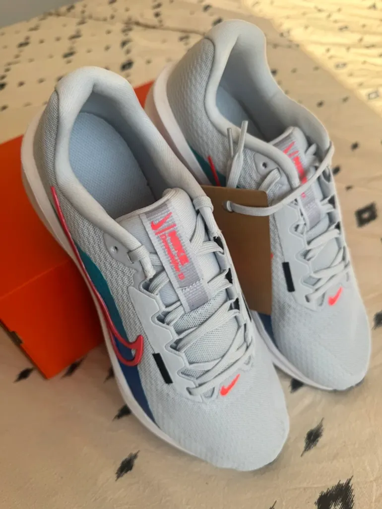 Nike Downshifter 13 bike usato — immagine 3 di 3