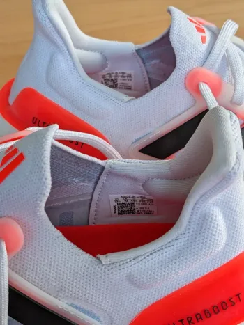 Used Adidas Ultraboost bike — image 4 of 9