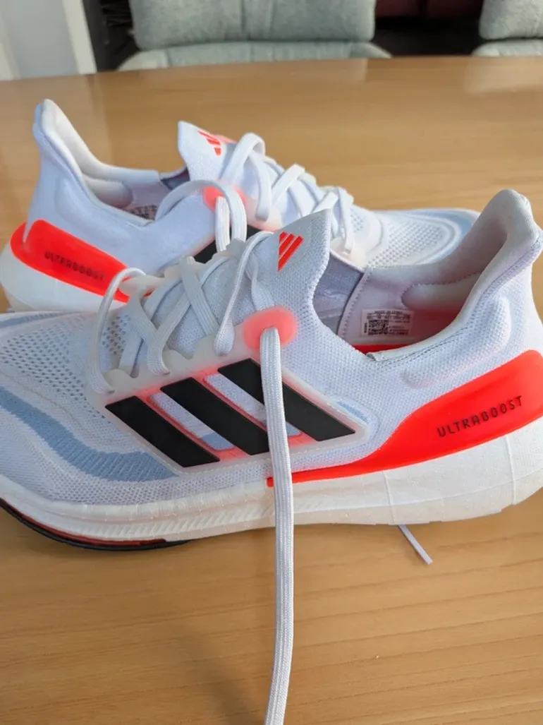 Used Adidas Ultraboost bike — image 8 of 9