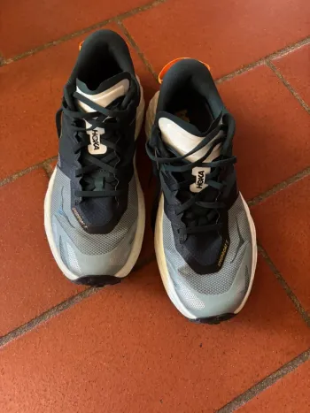 Gebrauchtes Hoka Speedgoat 7 bike — Bild 2 von 4