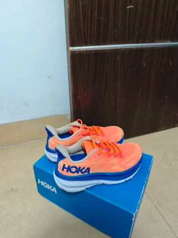 Brugt Hoka Shoes size 44 Running Shoes