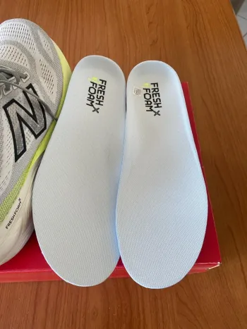 Gebrauchtes New Balance Running Shoes bike — Bild 6 von 8
