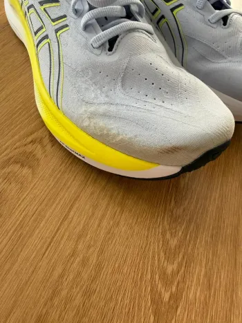 Used Asics Running Shoes bike — image 6 of 7