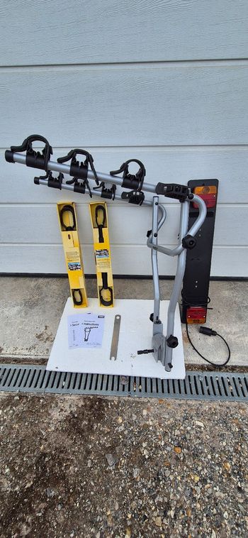 Used Thule HangOn Cycling Accessories