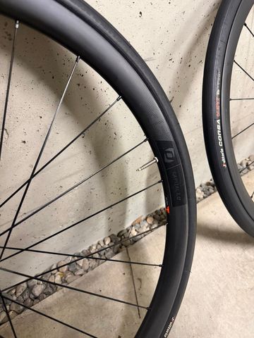 Used Syncros capital 1.0 35 bike — image 2 of 4