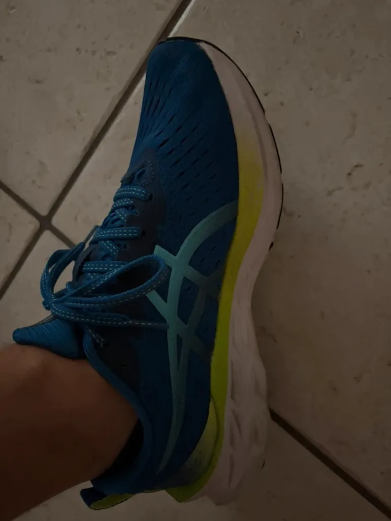 Brugt Asics Novablast 2 bike — billede 3 af 6
