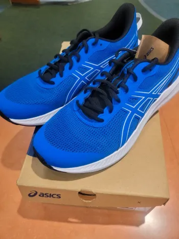 Used Asics Jolt 5 Running Shoes