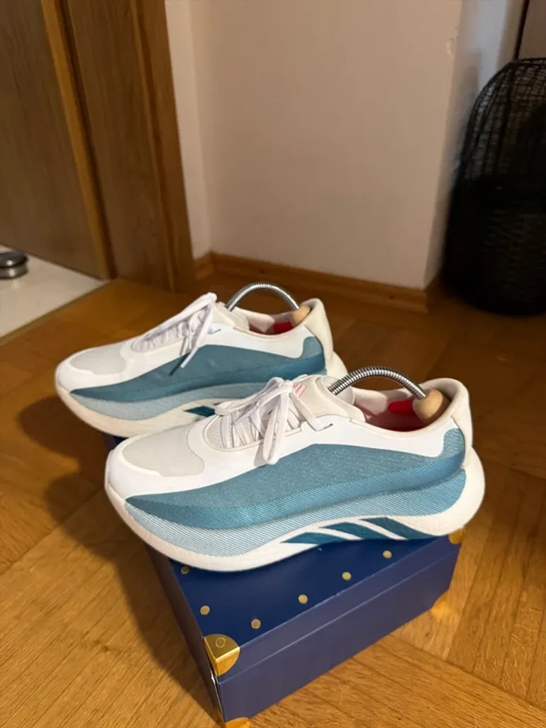 Adidas Hyperboost Edge bike usato — immagine 2 di 7