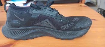 Used Nike Trail Gore-Tex bike — image 4 of 5