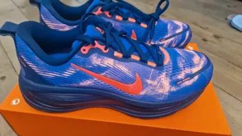 Gebrauchtes Nike Vomero 18 Running Shoes