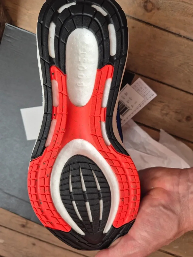 Used Adidas Boost bike — image 3 of 4